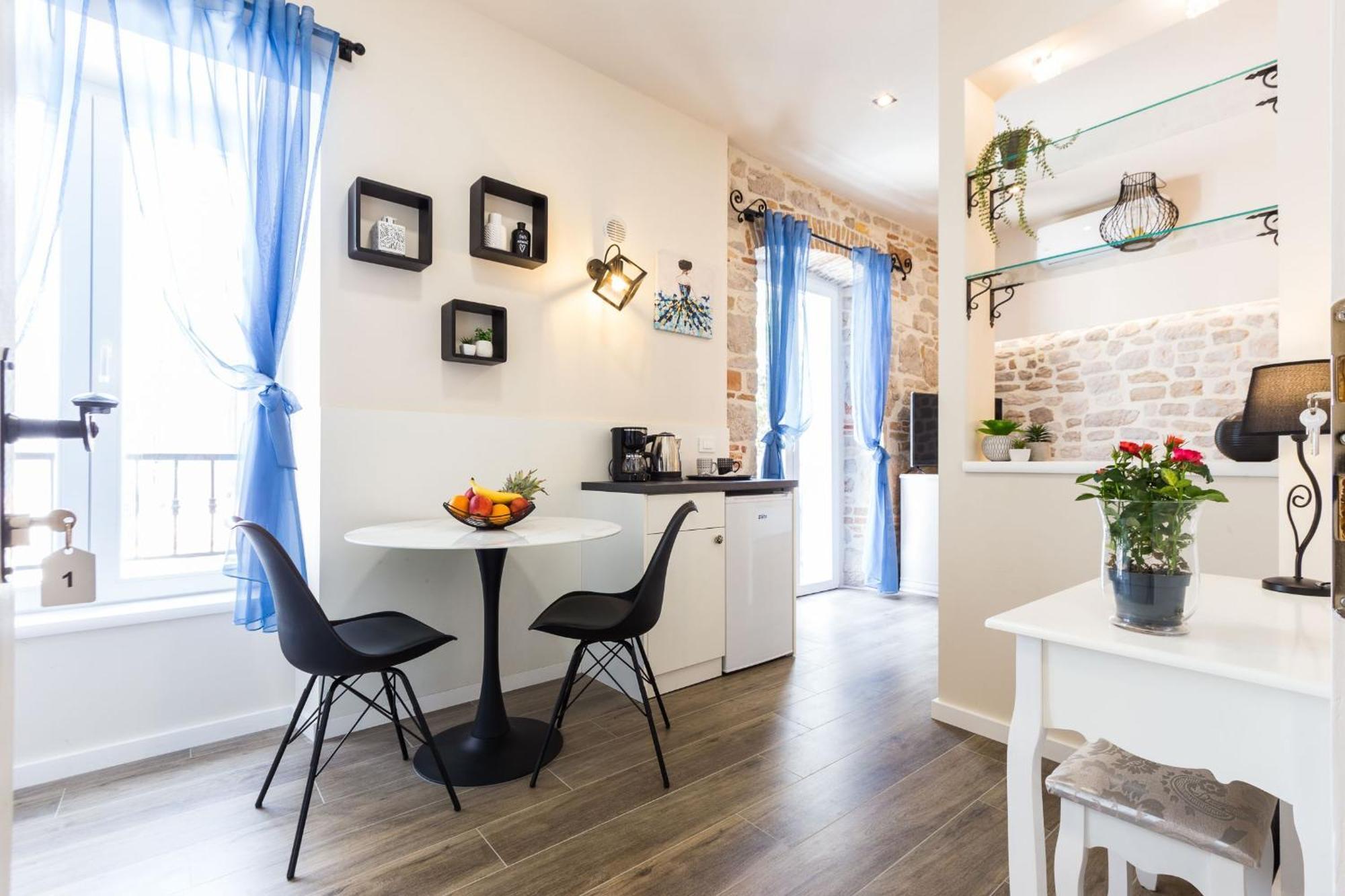 Angie Central Rooms Zadar Bilik gambar